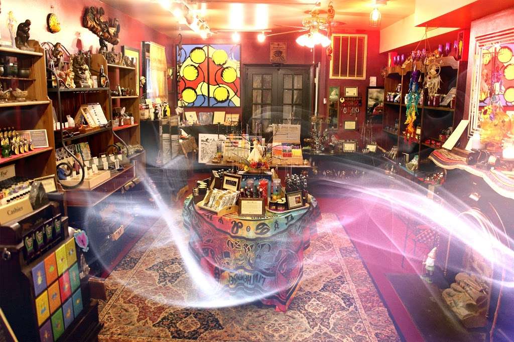 LightClub Curiosity Shoppe | 1379 Kings Hwy, Sugar Loaf, NY 10981, USA | Phone: (845) 610-3968