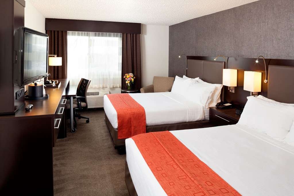 Holiday Inn Newark Airport | 450 US, Rte 1 and 9 S, Newark, NJ 07114, USA | Phone: (973) 242-0900