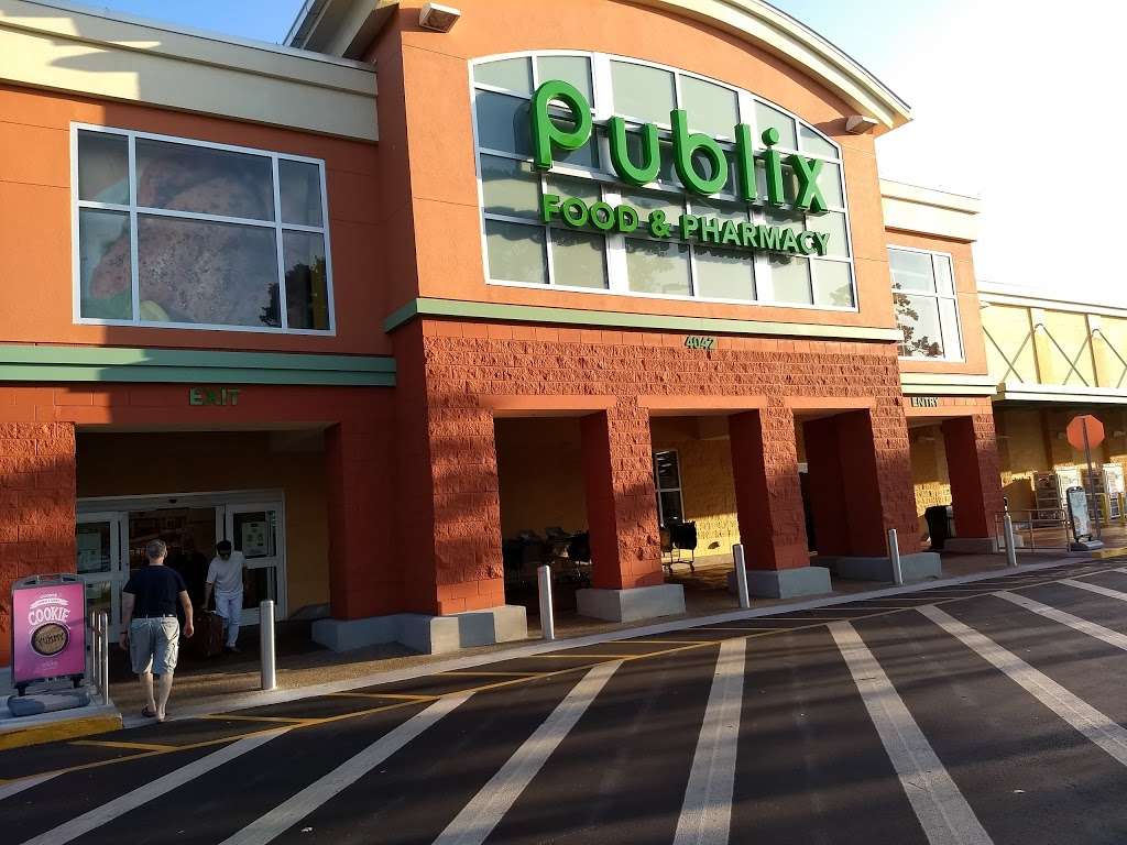 Publix Super Market at Lake Fredrica Shopping Center | 4042 S Semoran Blvd, Orlando, FL 32822, USA | Phone: (407) 277-3871