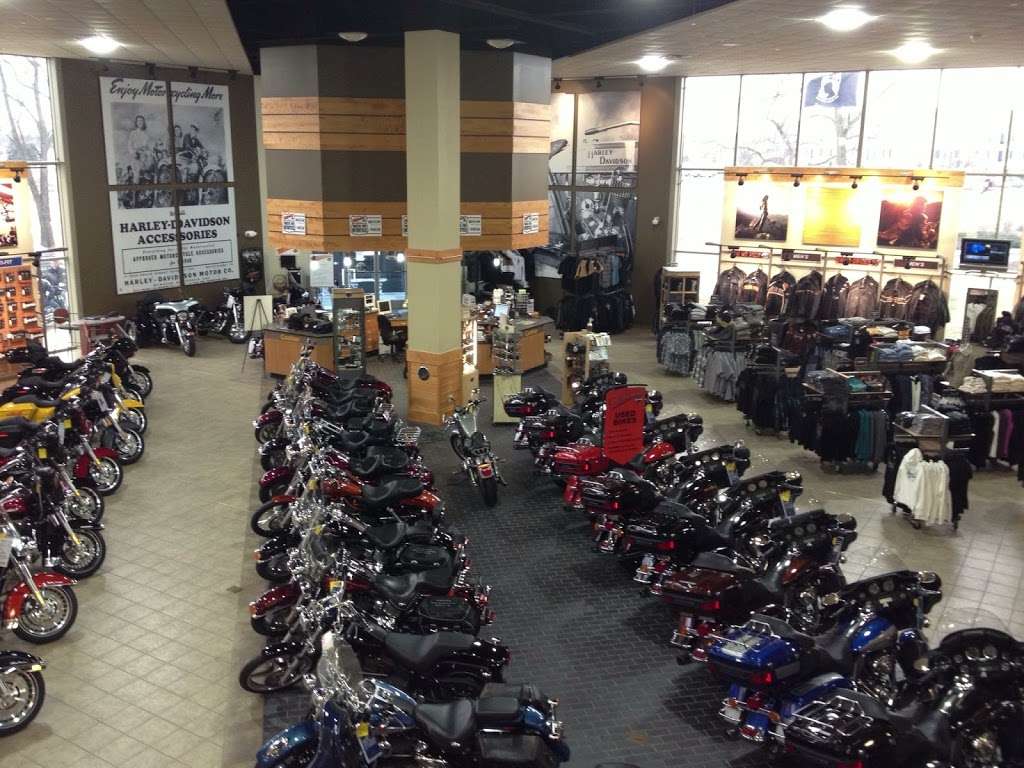 Wisconsin Harley-Davidson | 1280 Blue Ribbon Dr, Oconomowoc, WI 53066, USA | Phone: (262) 569-8500