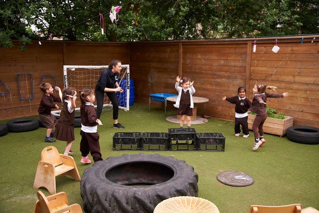 The Rocking Horse Day Nursery | 5 Victoria Ave, London N3 1BD, UK | Phone: 020 8346 3682