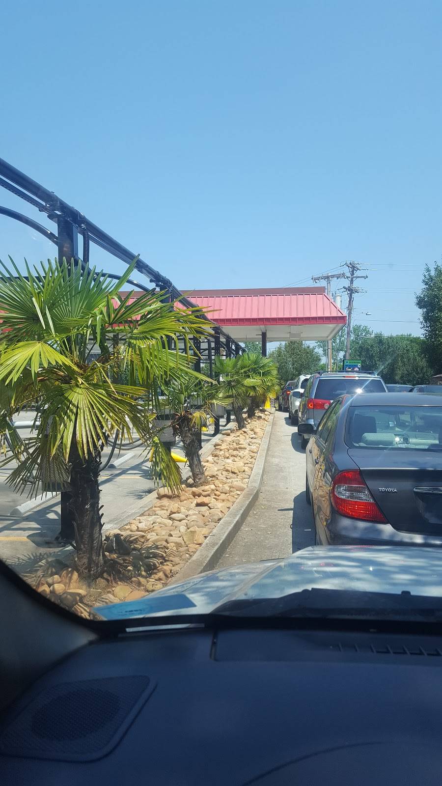 Wiki Wiki Carwash | 201 Towne Centre Blvd, Pineville, NC 28134, USA | Phone: (704) 835-1065