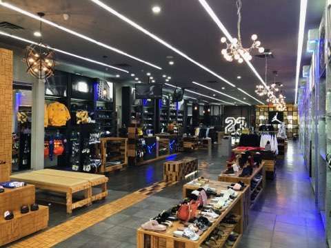 Shiekh | 6000 Sepulveda Boulevard Westfield, Mall, Culver City, CA 90230, USA | Phone: (310) 391-2184