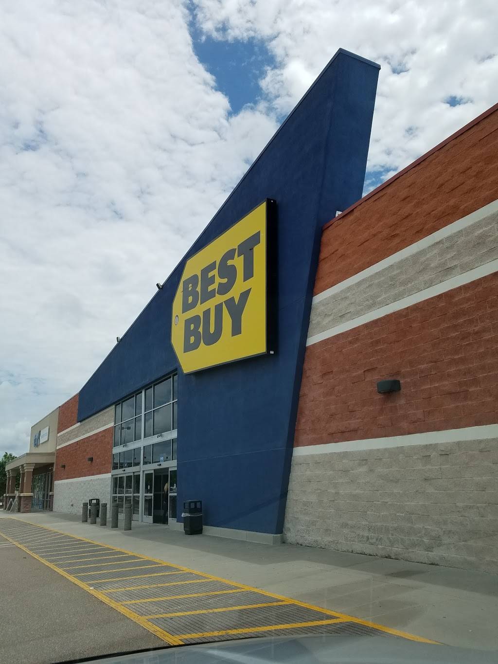 Best Buy | 1977 Millerville Rd, Baton Rouge, LA 70816 | Phone: (225) 226-1559