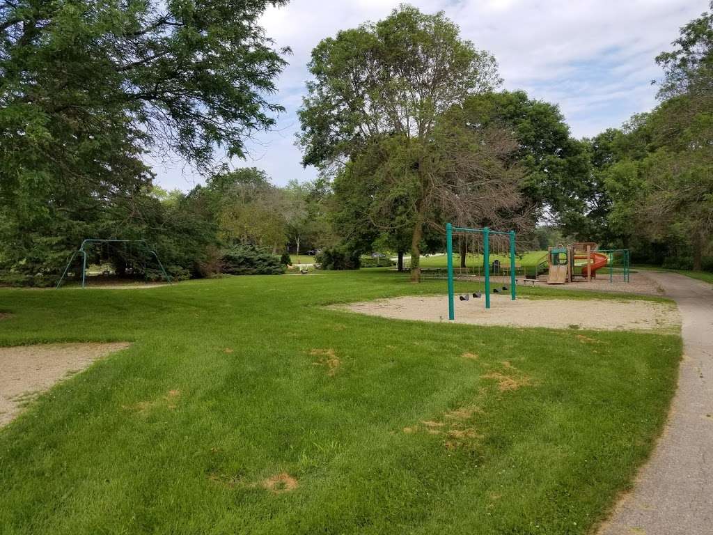 Beverly Hills Park, Brookfield, WI 53045