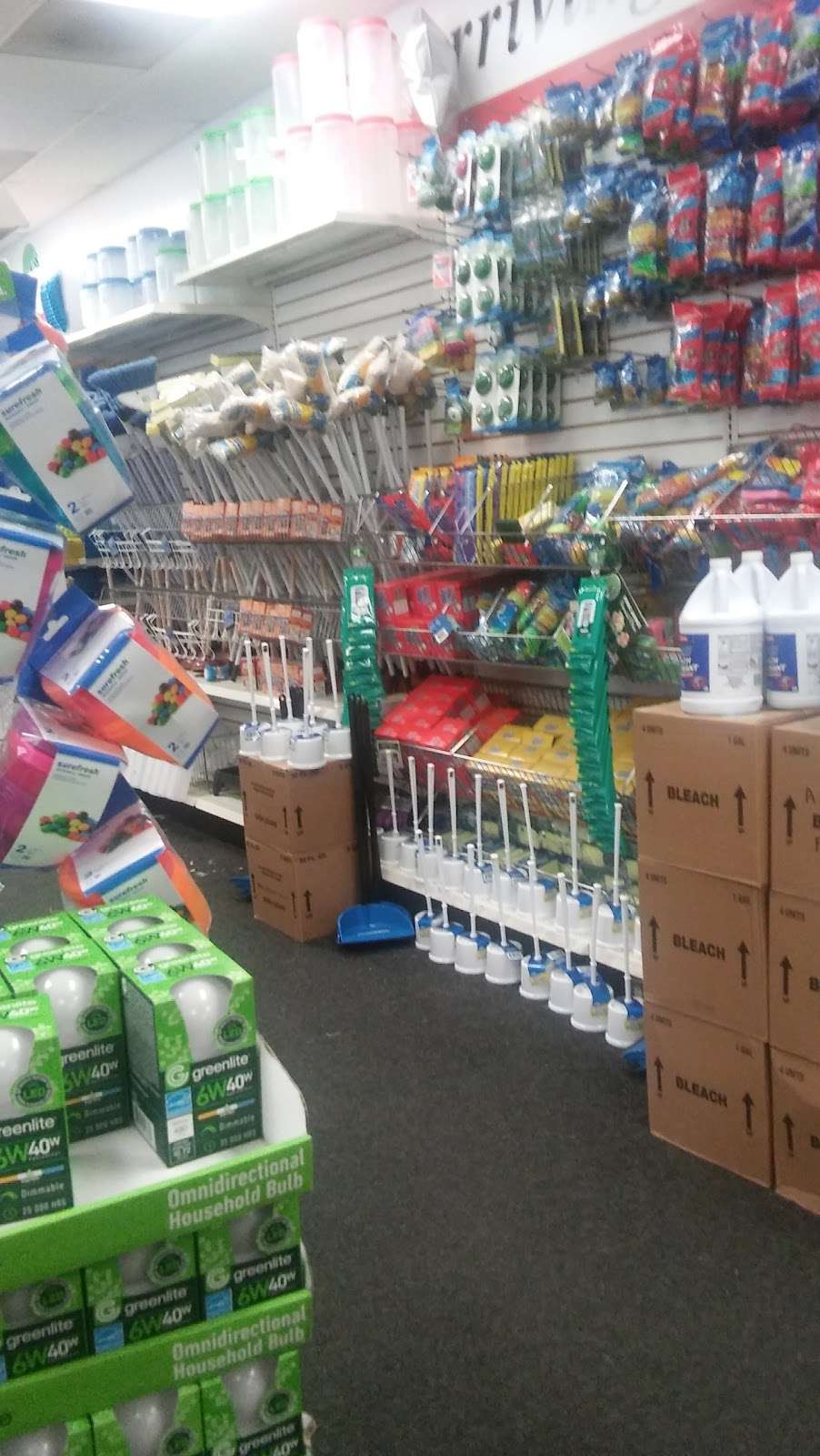 Dollar Tree | 1832 Leithsville Rd, Hellertown, PA 18055, USA | Phone: (610) 838-3075