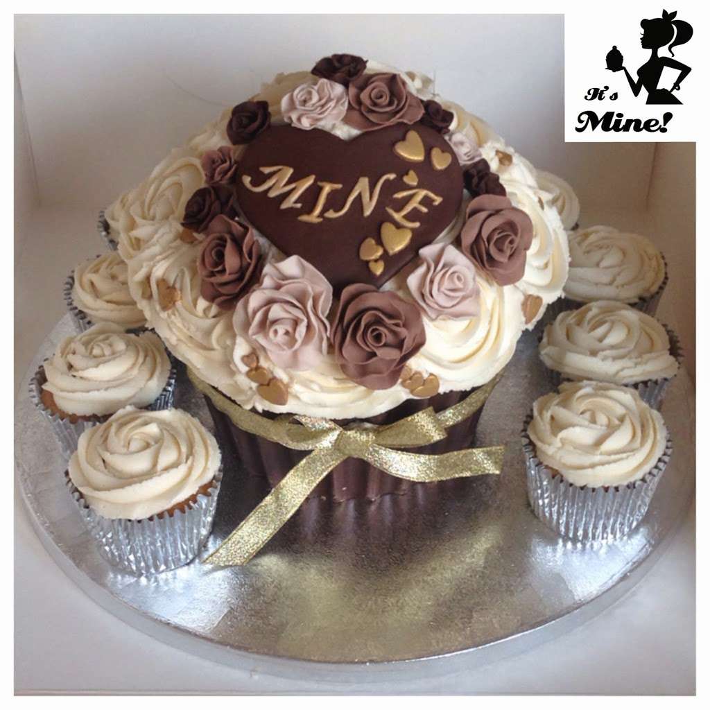 Its Mine Cakes | 3 Grange Rd, Romford RM3 7DU, UK | Phone: 07521 420950