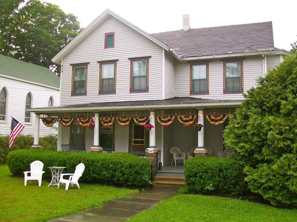 Holtz House Bed & Breakfast | 517 Main St, Gouldsboro, PA 18424, USA | Phone: (570) 842-7570