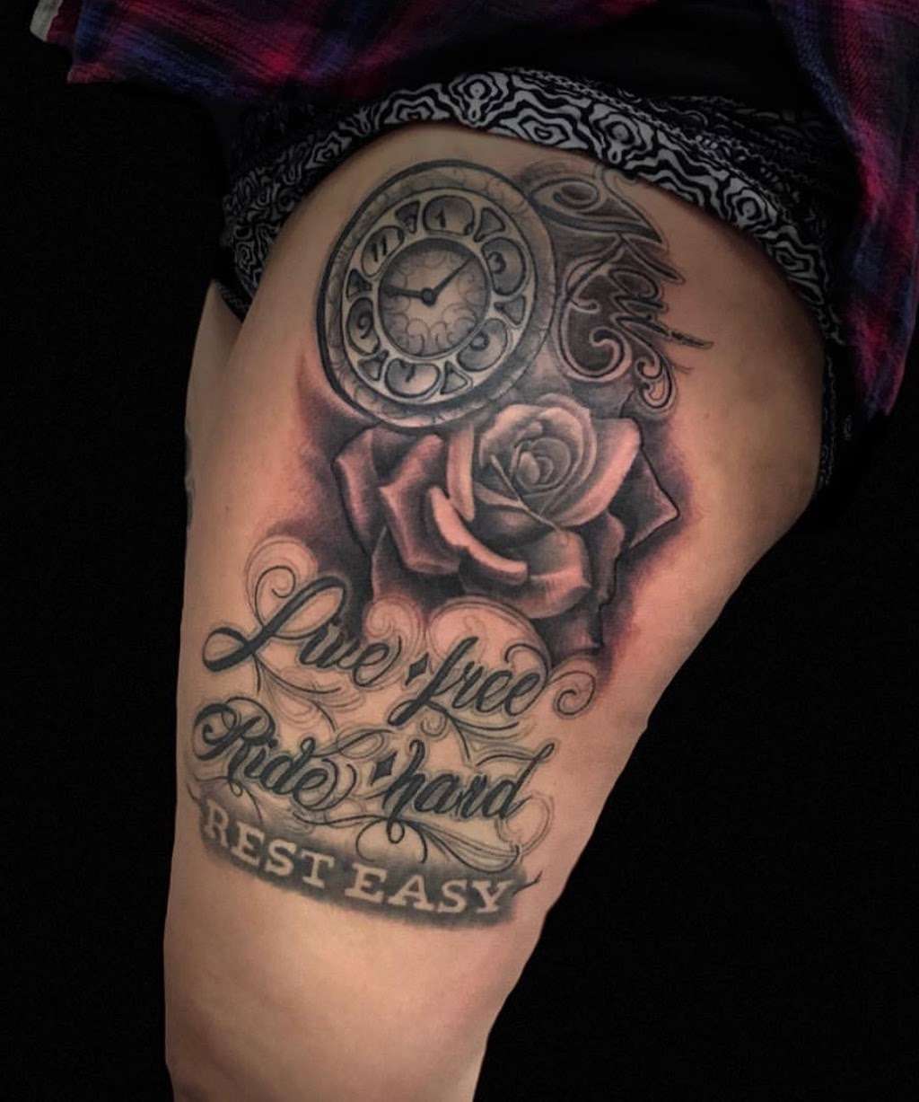 Tattoo Sams | 1507 W Patrick St Suite 4, Frederick, MD 21702, USA | Phone: (240) 918-0413