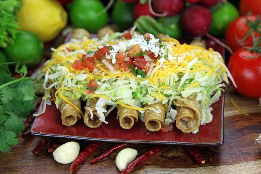 Palmitos Mexican Eatery | 5145 Clairemont Mesa Blvd, San Diego, CA 92117 | Phone: (858) 974-1946