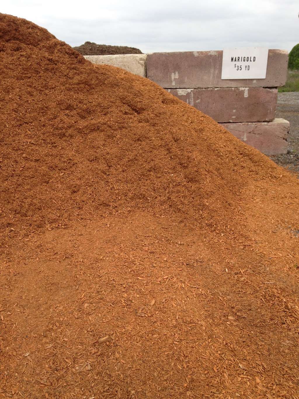 Gardner Mulches and Landscaping | 5511 US-12, Richmond, IL 60071, USA | Phone: (815) 675-6083