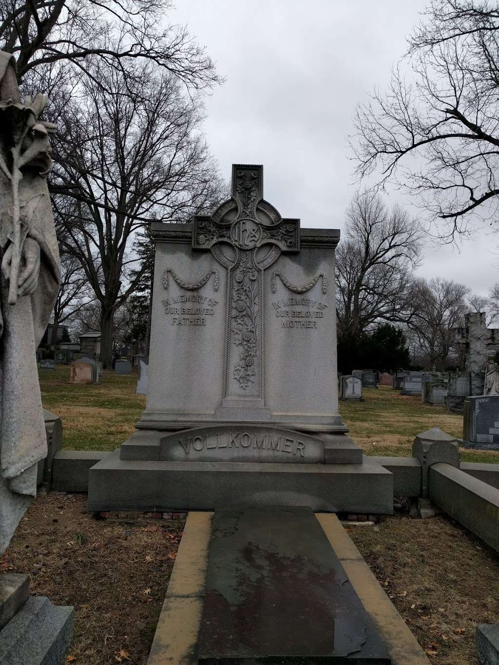 St. John Cemetery | 80-01 Metropolitan Ave, Middle Village, NY 11379, USA | Phone: (718) 894-4888