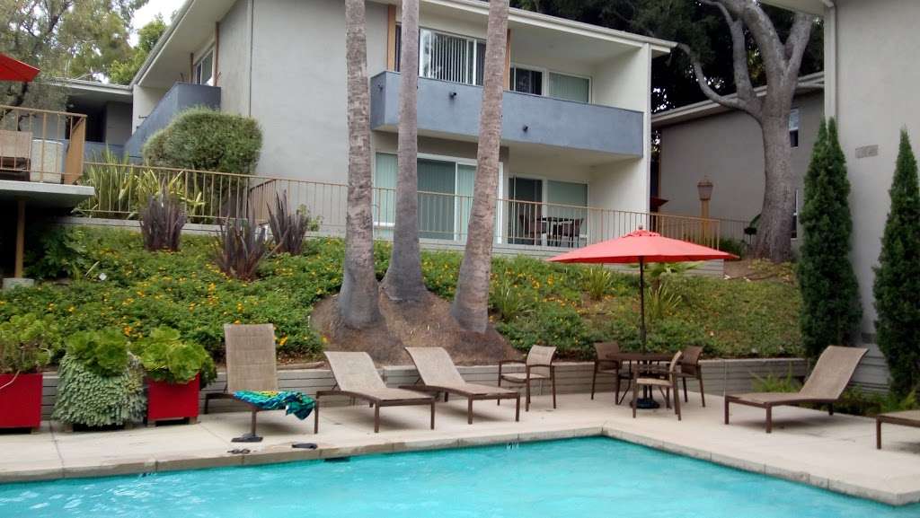 West Park Village Apartments Homes | 11400 Rochester Ave, Los Angeles, CA 90025, USA | Phone: (310) 477-6371