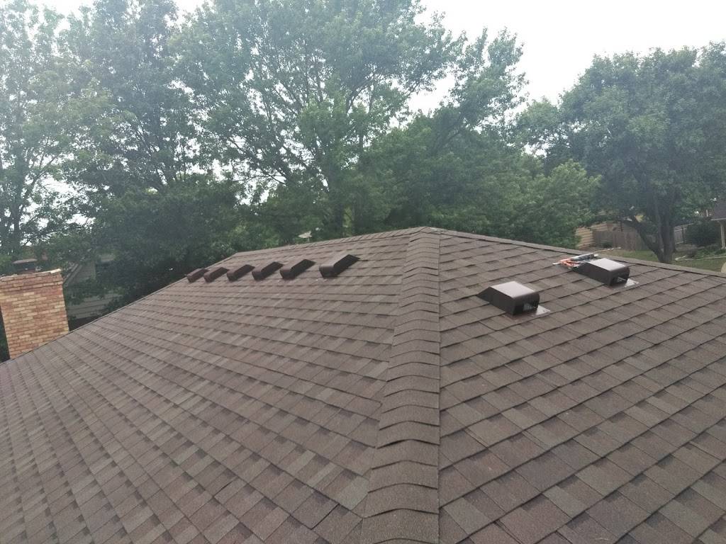 Jayhawk roofing & remodeling | 1301 Gidley St, Wichita, KS 67216, USA | Phone: (316) 841-1059