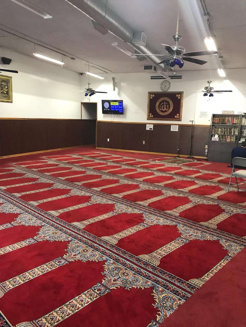 Baitul Mukarram Mosque مسجد | 12213 Centralia St, Lakewood, CA 90715, USA