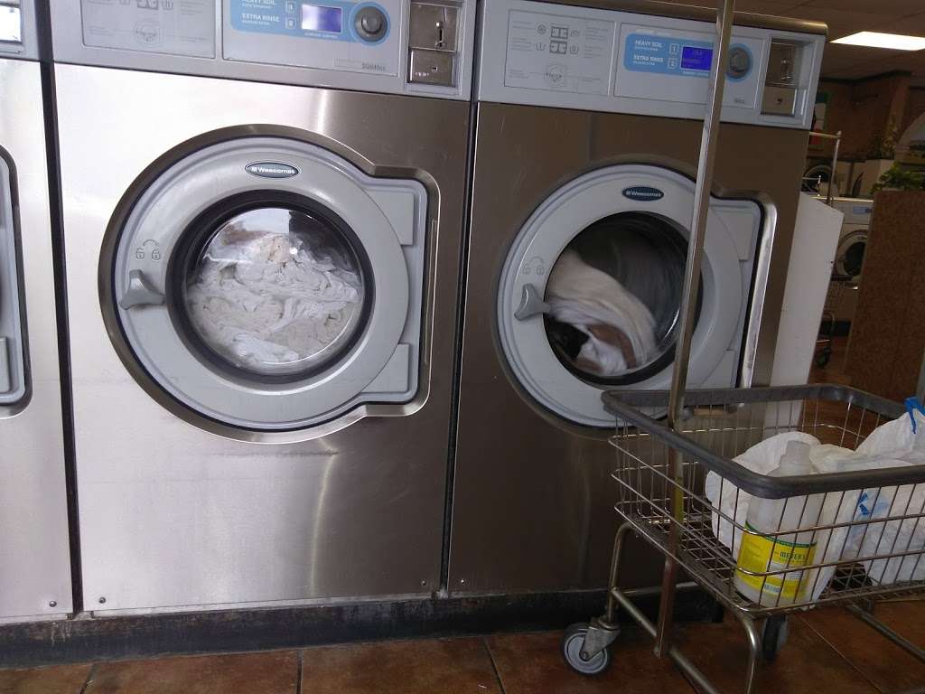 Super Laundry | 4610 Vermont Ave, Los Angeles, CA 90037, USA | Phone: (323) 234-3973