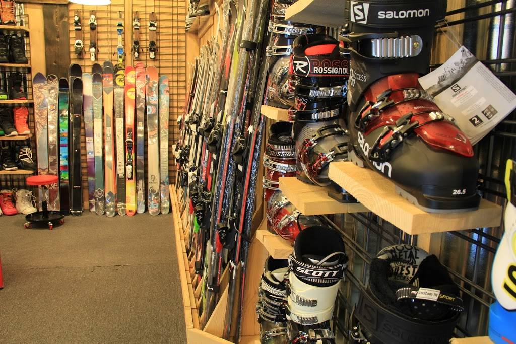 Peak Ski & Snowboard Center | 640 Center Rd, Pittsburgh, PA 15239, USA | Phone: (412) 793-6600