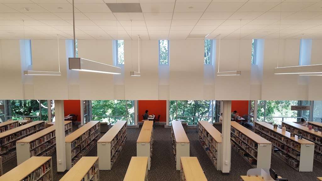 Great Neck Library | 159 Bayview Ave, Great Neck, NY 11023, USA | Phone: (516) 466-8055