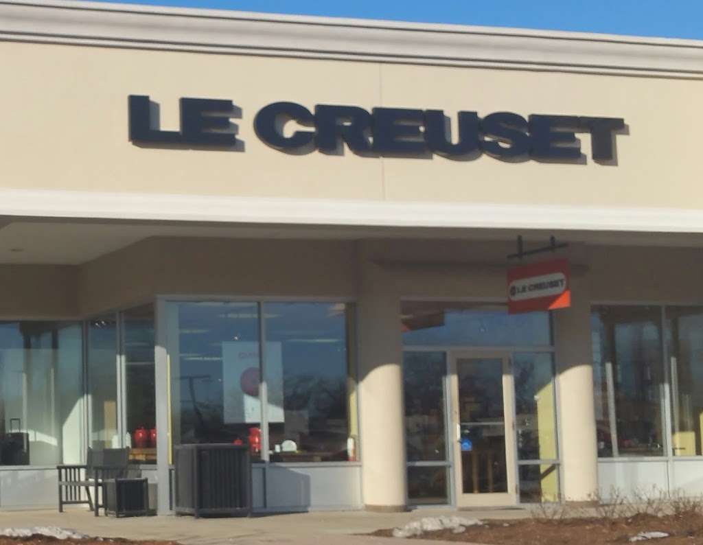 Le Creuset Outlet Store | 11211 120th Ave, Pleasant Prairie, WI 53158, USA | Phone: (262) 857-3124