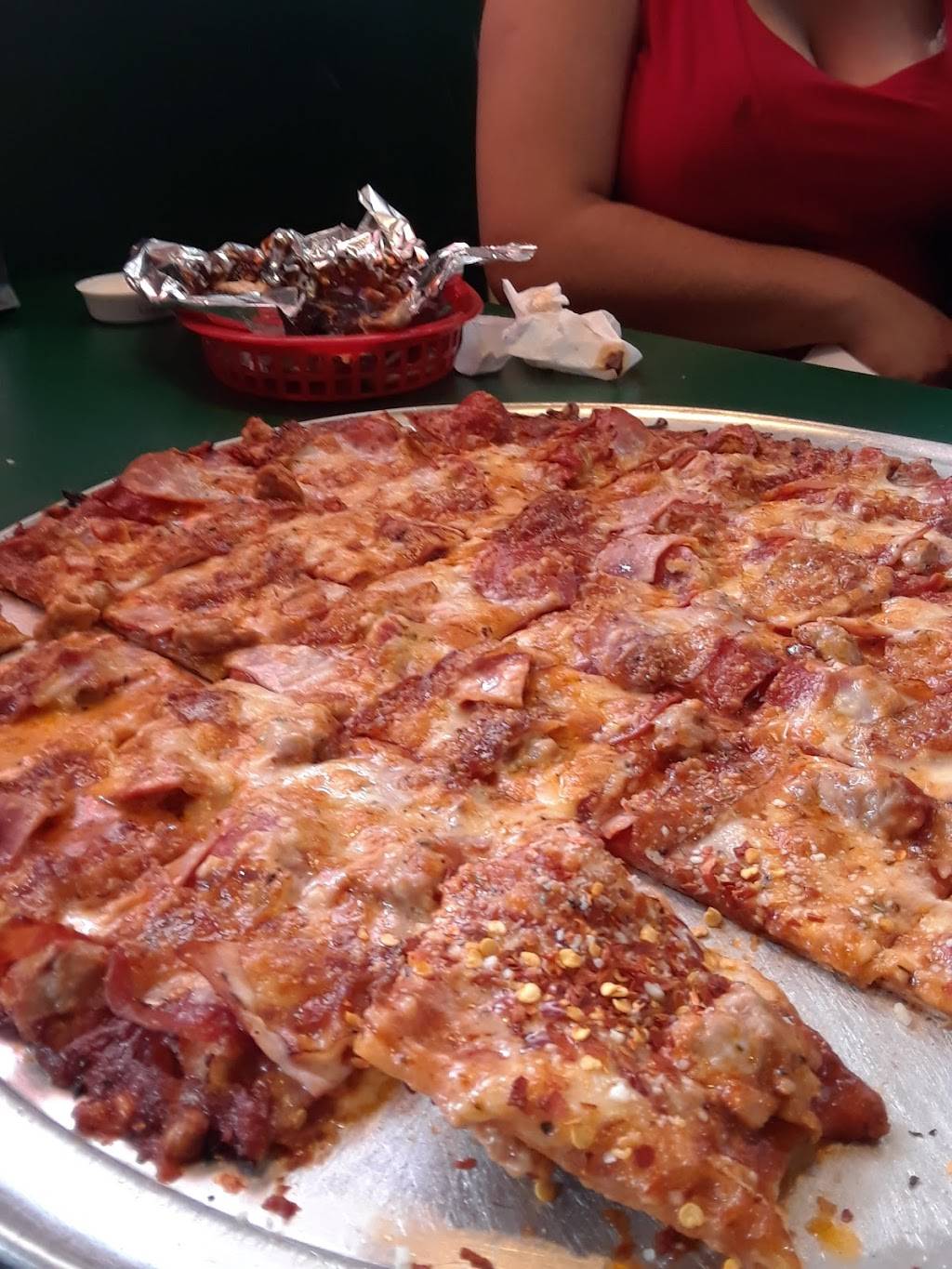 Imos Pizza | 4780 S Spring Ave, St. Louis, MO 63116, USA | Phone: (314) 752-6565