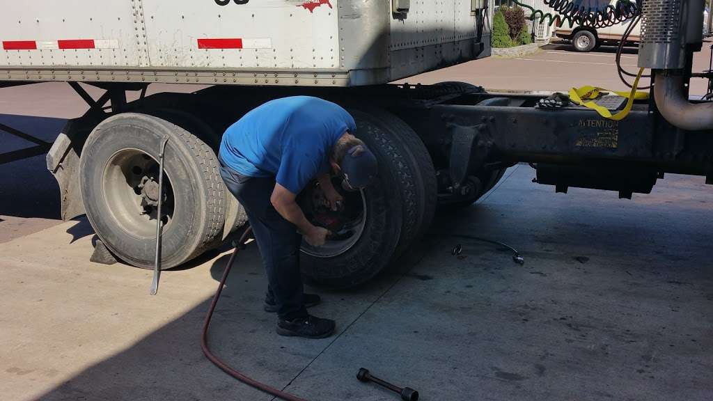 Service Tire Truck Centers | 509 W 3rd St, Mifflinville, PA 18631, USA | Phone: (570) 752-4603