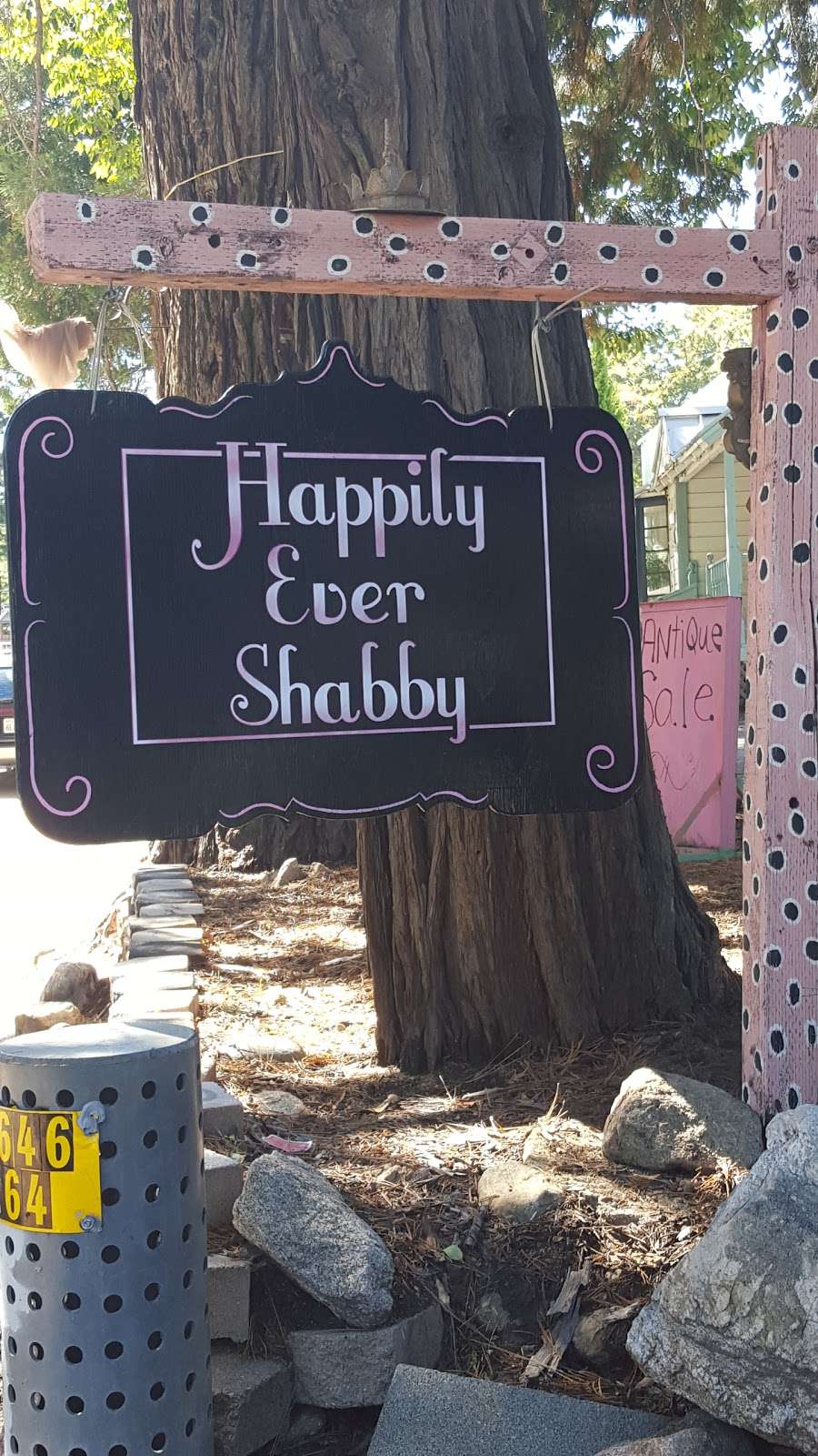 Happily Ever Shabby | 23798 Lake Dr, Crestline, CA 92325, USA | Phone: (909) 534-1066