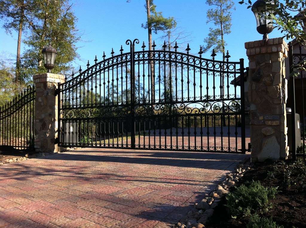 J.C. Hood Ornamental Iron Fence Company LLC | 25747 Hardin Store Rd, Magnolia, TX 77354, USA | Phone: (281) 356-8279