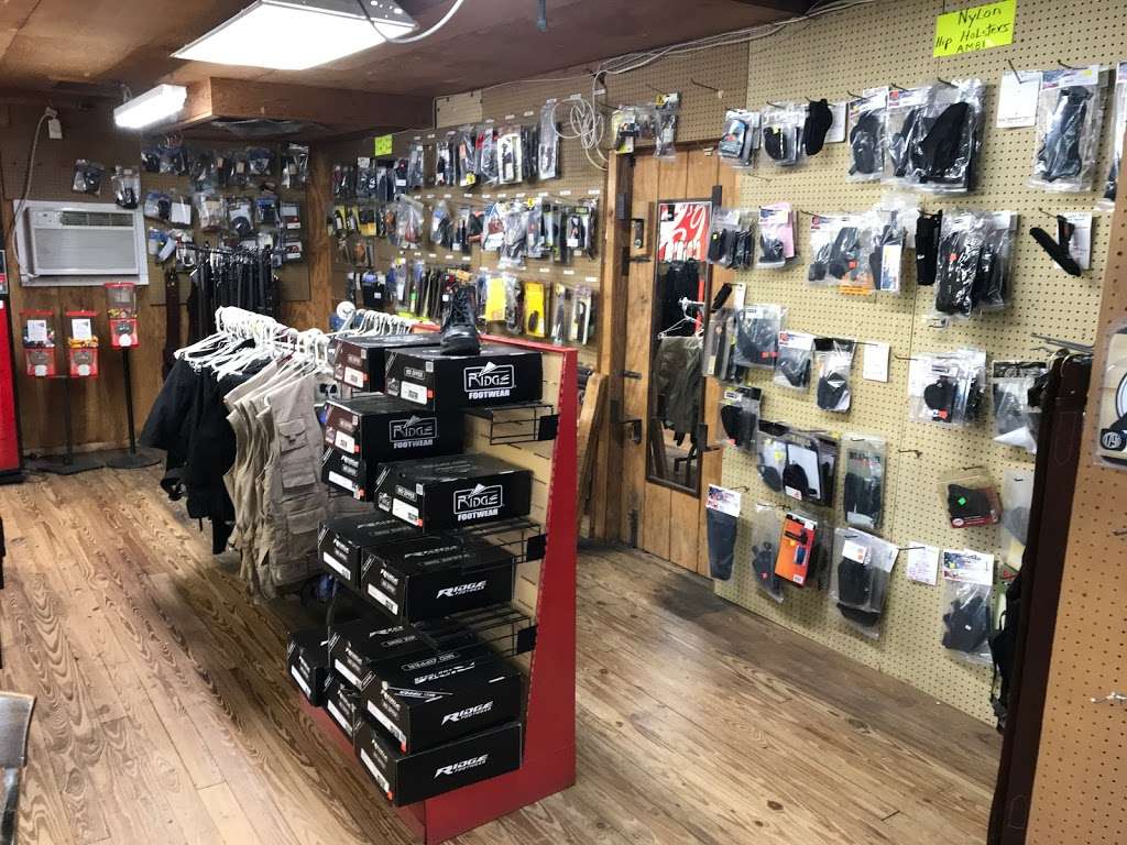 A. W. Peterson Gun Shop | 4255 W Old US Hwy 441, Mt Dora, FL 32757, USA | Phone: (352) 383-4258