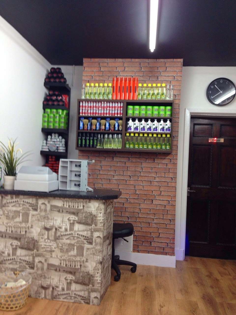 Star Barbers | 54 High St, Godstone RH9 8LW, UK | Phone: 01883 740363