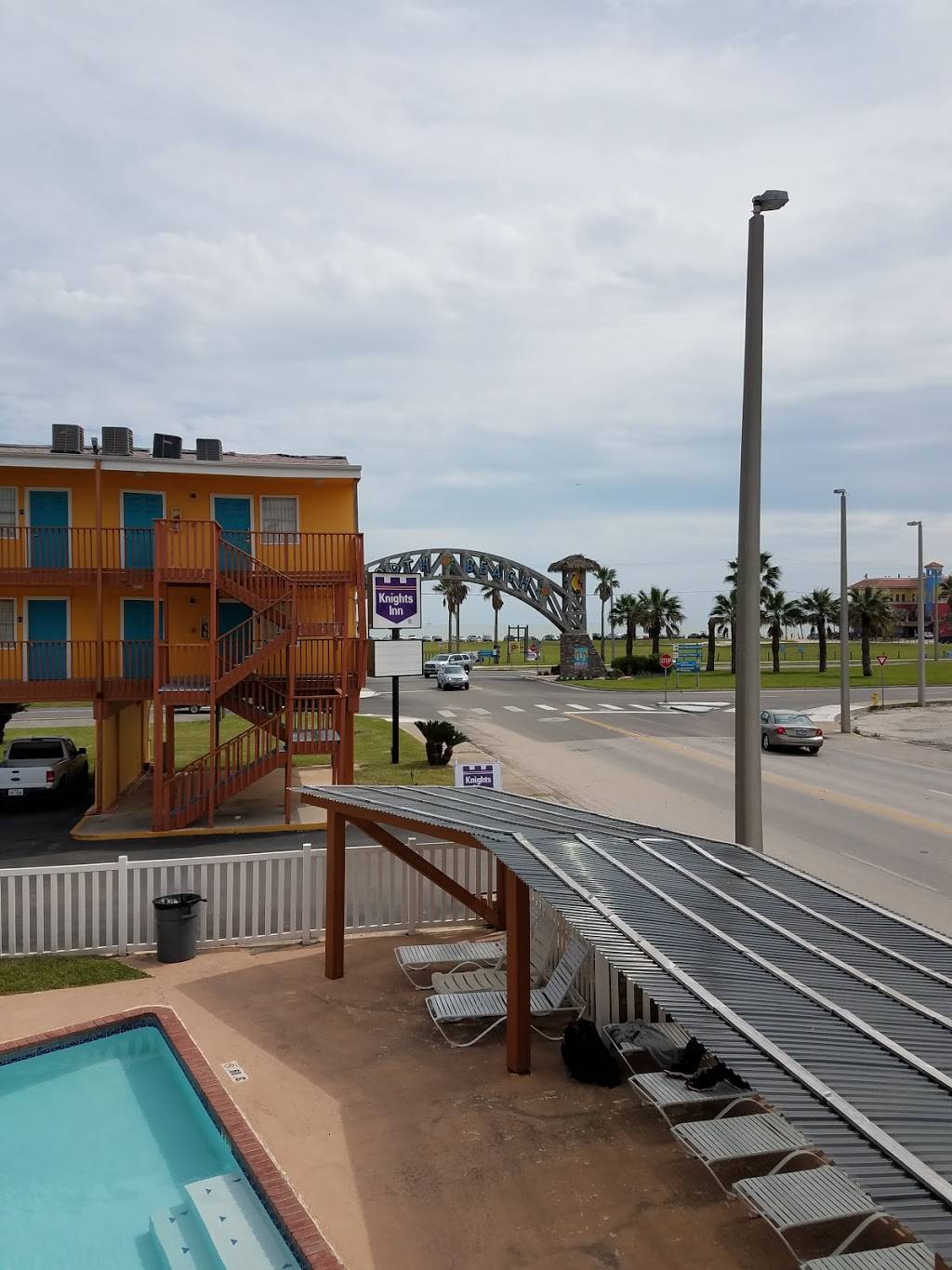 Knights Inn Corpus Christi at North Beach | 3615 Timon Blvd, Corpus Christi, TX 78402, USA | Phone: (361) 883-4411