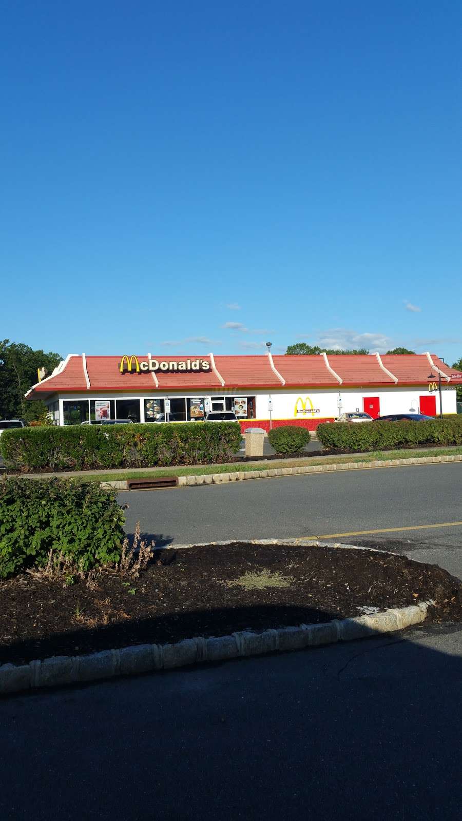 McDonalds | 260 N County Line Rd, Jackson, NJ 08527, USA | Phone: (732) 730-0123