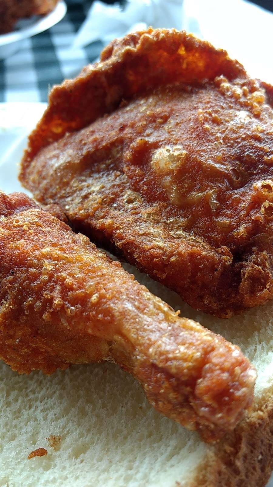 Guss World Famous Fried Chicken | 2816 W 47th St, Kansas City, KS 66103, USA | Phone: (913) 232-7091