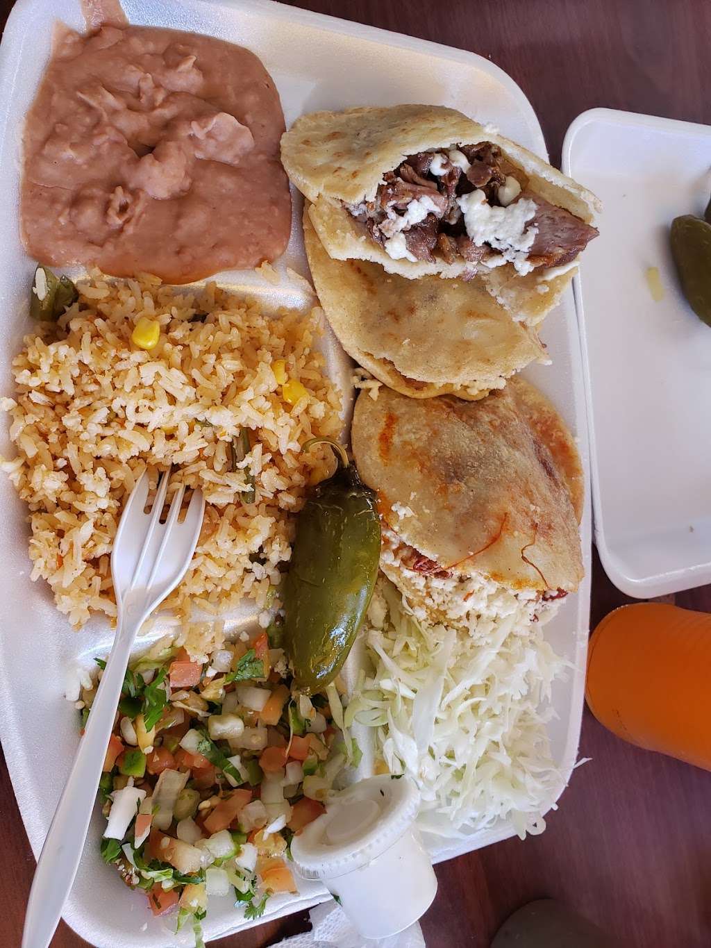 Cesar Tacos Y Gorditas | 2019 W Northwest Hwy, Dallas, TX 75220, USA | Phone: (469) 420-9921