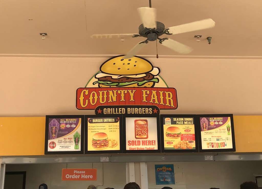 County Fair Grill | 1 Great America Parkway, Gurnee, IL 60031 | Phone: (847) 249-1776