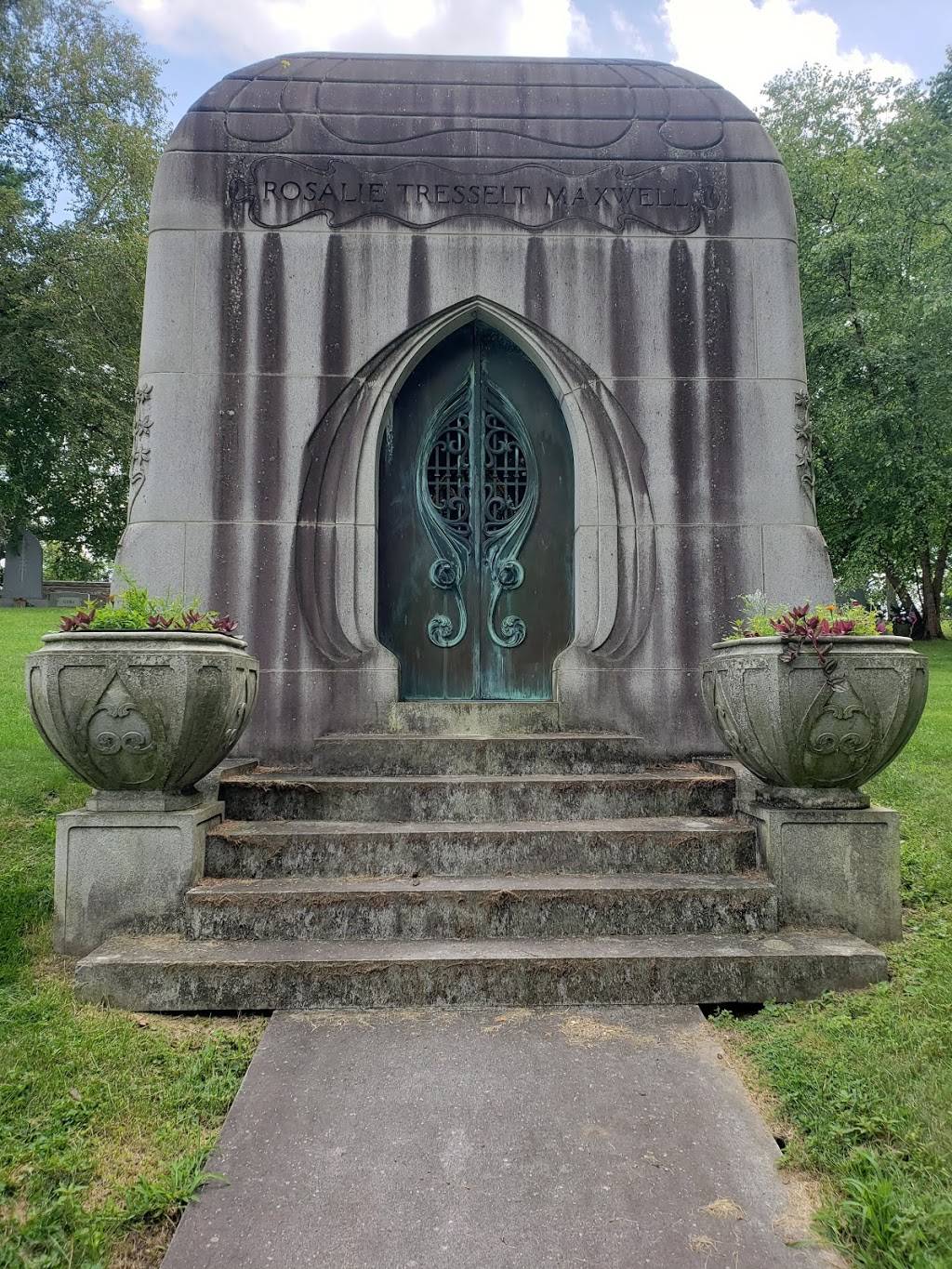 Lindenwood Cemetery | 2324 W Main St, Fort Wayne, IN 46808, USA | Phone: (260) 432-4542