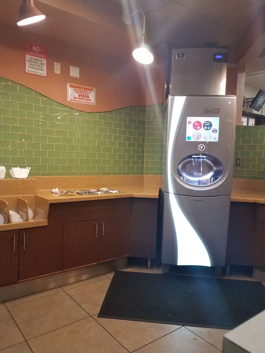 Jack in the Box | 801 E Spring St, Signal Hill, CA 90755, USA | Phone: (562) 426-3069