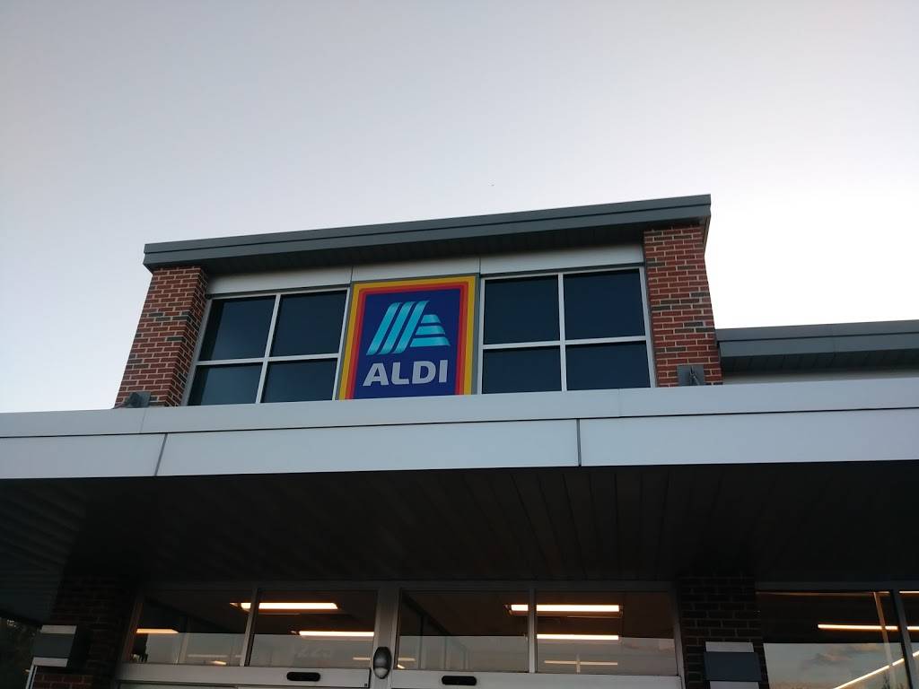 ALDI | 1712 S 108th St, West Allis, WI 53214, USA | Phone: (855) 955-2534