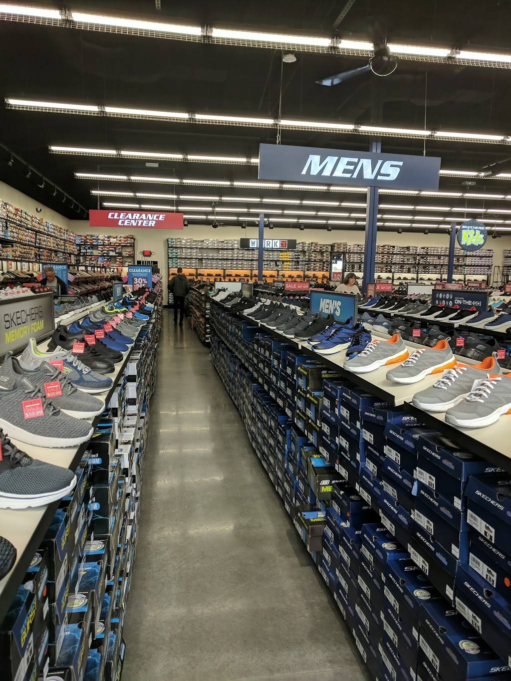 warehouse skechers