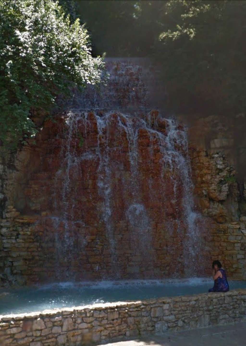 Kessler Waterfall | 4398-3900 Cliff Dr, Kansas City, MO 64123, USA | Phone: (816) 513-7500