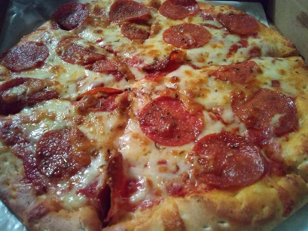 Action Pizza | 7202 Ogontz Ave, Philadelphia, PA 19138, USA | Phone: (215) 224-1932