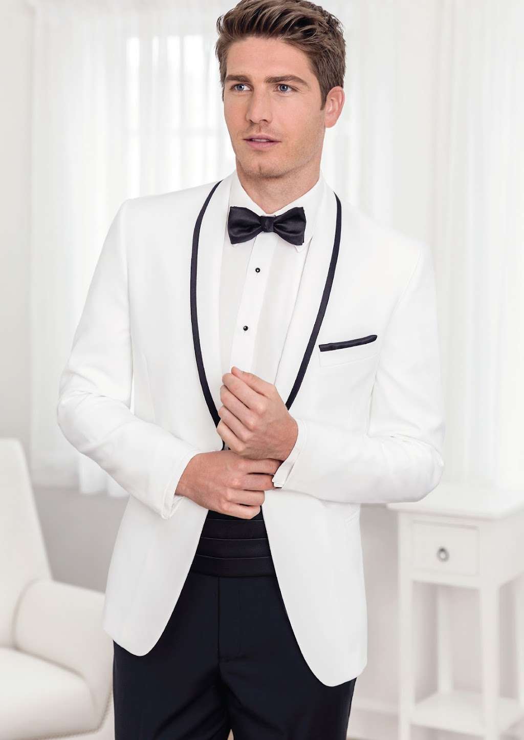 Dante Zeller Tuxedo By Sarno | 657 E Bay Ave, Manahawkin, NJ 08050, USA | Phone: (609) 597-6222