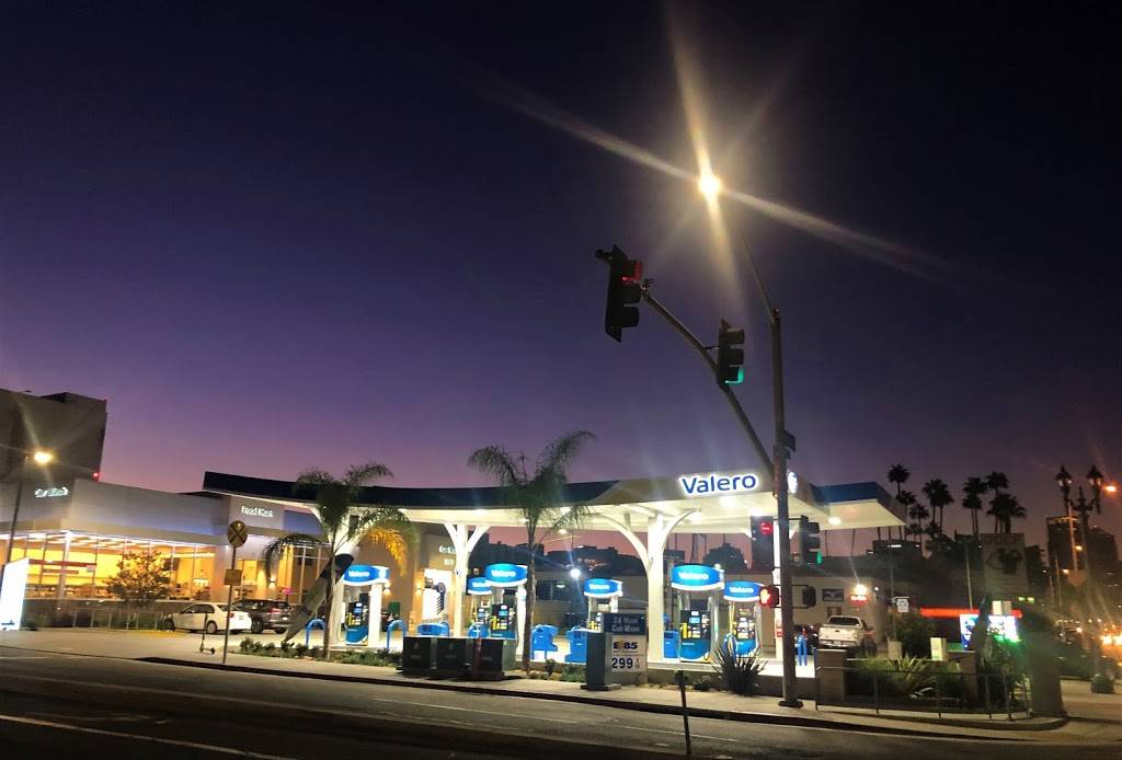 Laurel Pacific Gas (Valero) | 2499 Pacific Hwy, San Diego, CA 92101, USA | Phone: (619) 338-4965