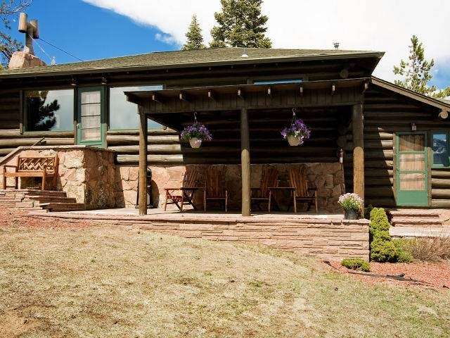 Discovery Lodge | 800 Big Thompson Ave, Estes Park, CO 80517, USA | Phone: (970) 586-3336