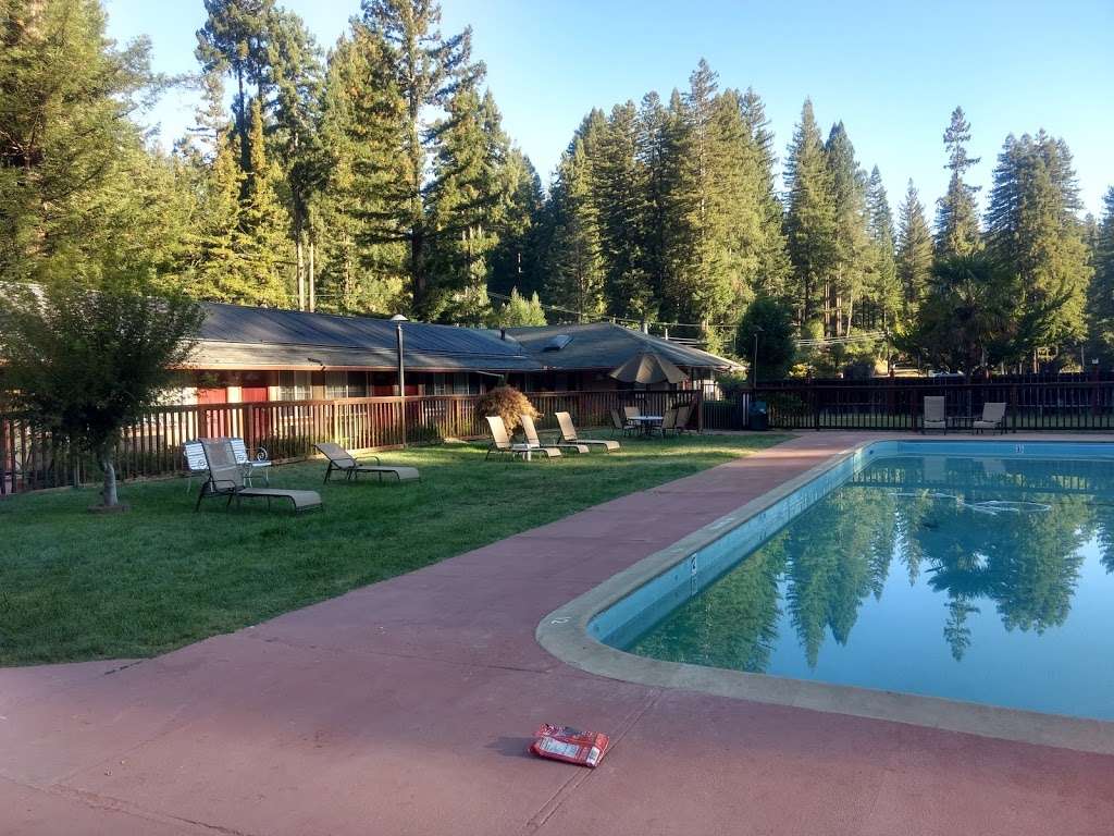 Northwood Lodge & Resort | 19455 CA-116, Monte Rio, CA 95462, USA | Phone: (707) 865-1655