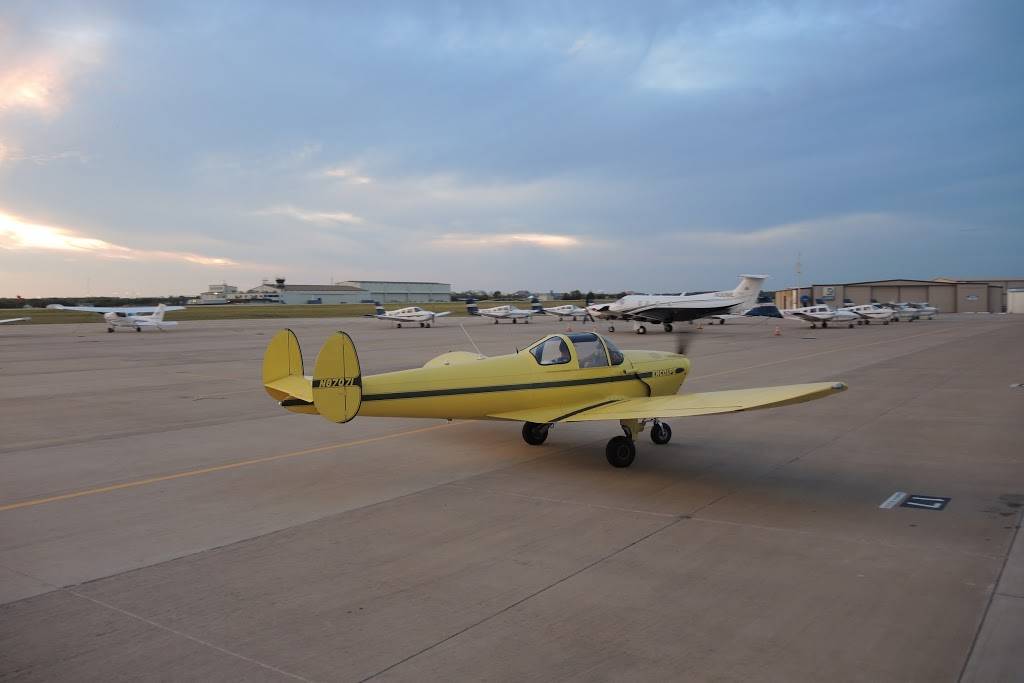 Arlington Municipal Airport | 5000 S Collins St, Arlington, TX 76018, USA | Phone: (817) 459-5571