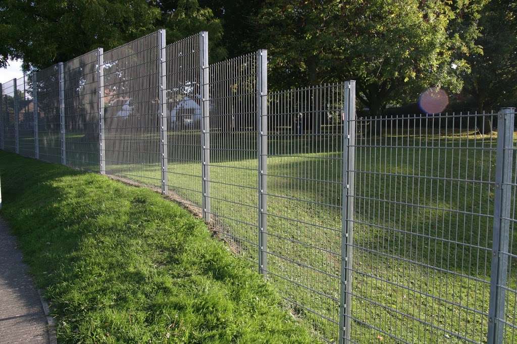 Tate Fencing | Chase Wood Works, Frant Rd, Tunbridge Wells TN3 9HG, UK | Phone: 01892 750230