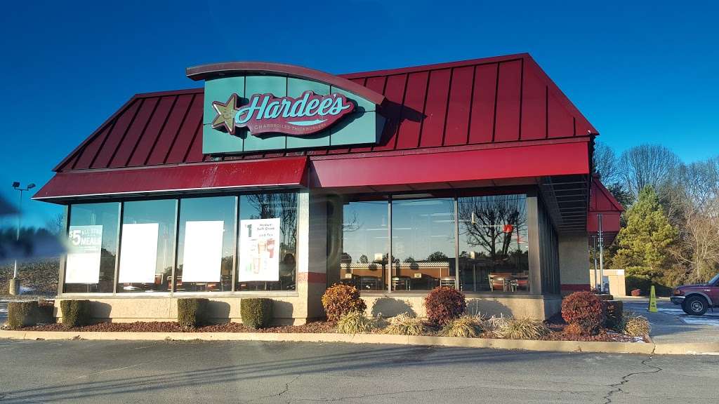 Hardees | 413 E Main St, Louisa, VA 23093, USA | Phone: (540) 967-9592