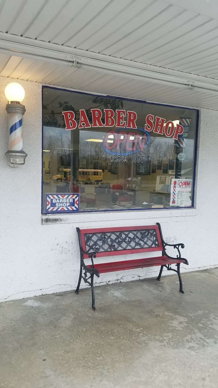 Bryantown Barber Shop | 6421 Leonardtown Rd, Bryantown, MD 20617 | Phone: (301) 274-3899