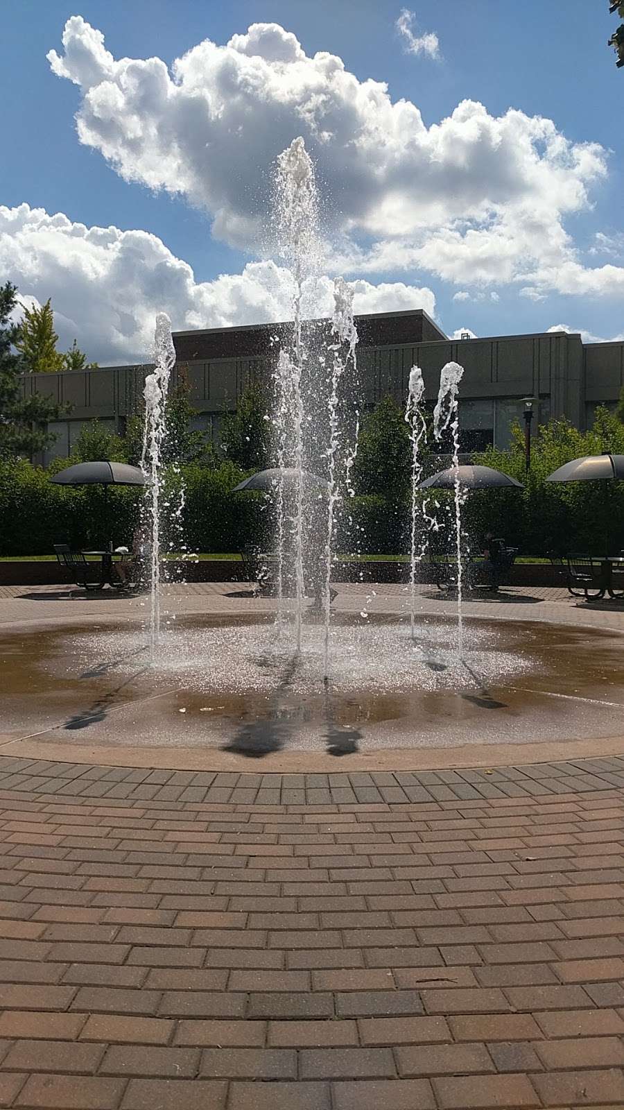 Livingston Campus Fountain | Piscataway Township, NJ 08854, USA