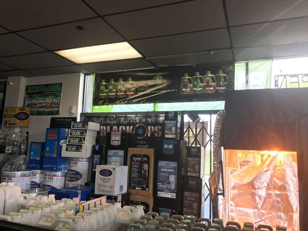 Long Beach Hydroponics & Organics | 1732 Clark Ave, Long Beach, CA 90815 | Phone: (562) 498-9525